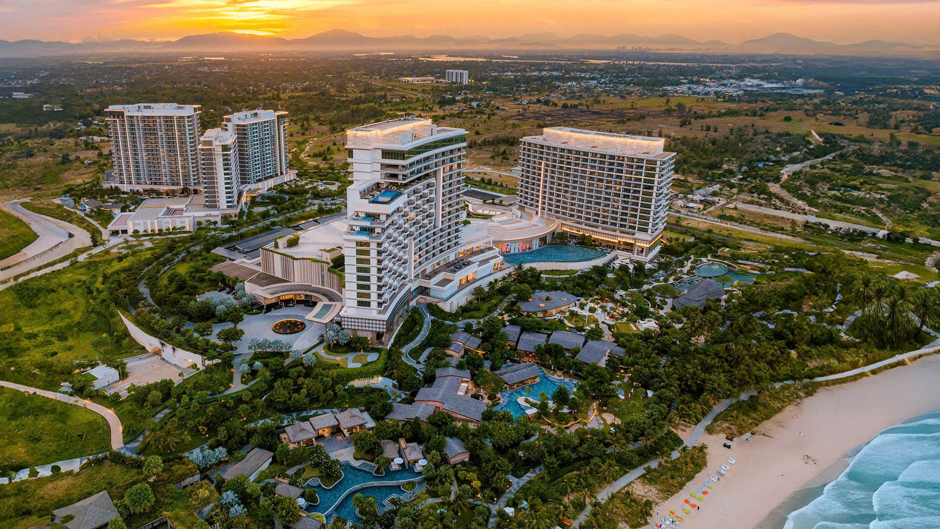 Dự án thiết kế và thi công Sport Bar tại Hoiana Resort & Golf