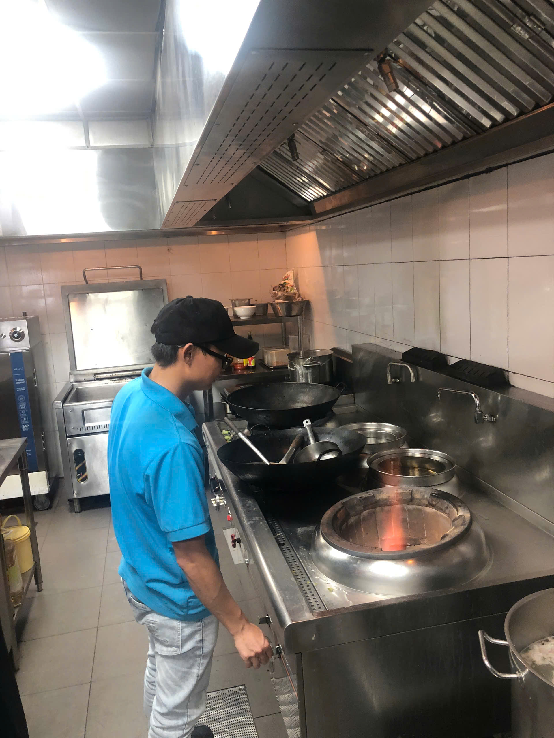 Thiết kế thi công dự án bếp công nghiệp